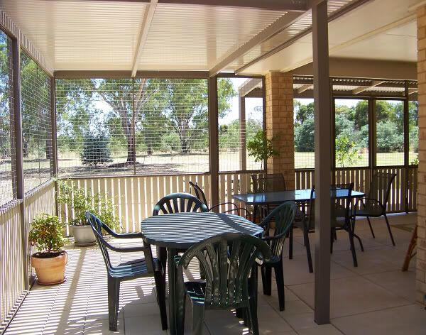 pergola enclosure ideas